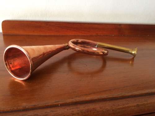 Pair of brass and copper hunter's horns